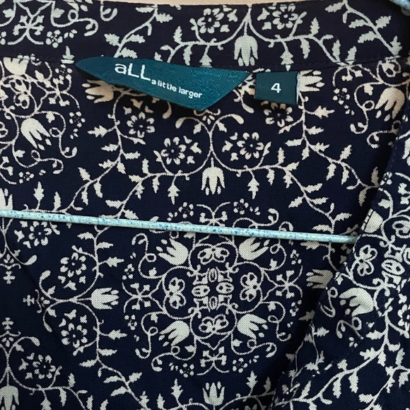 All size 4, Plus Size, Curve collection, Casual blue and white cotton Kurta - Picture 2 of 3